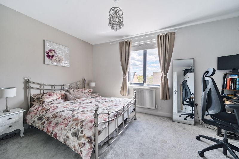 Bedroom- click for photo gallery